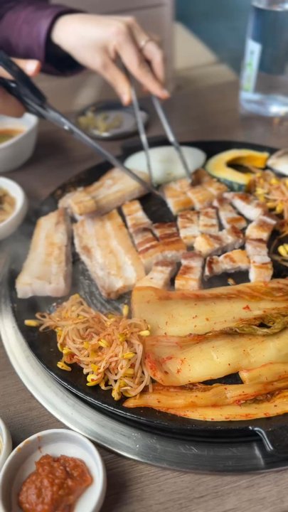 Piggy's Island - Grilling pork belly - Korean Near Me - Thornhill, Ontario
