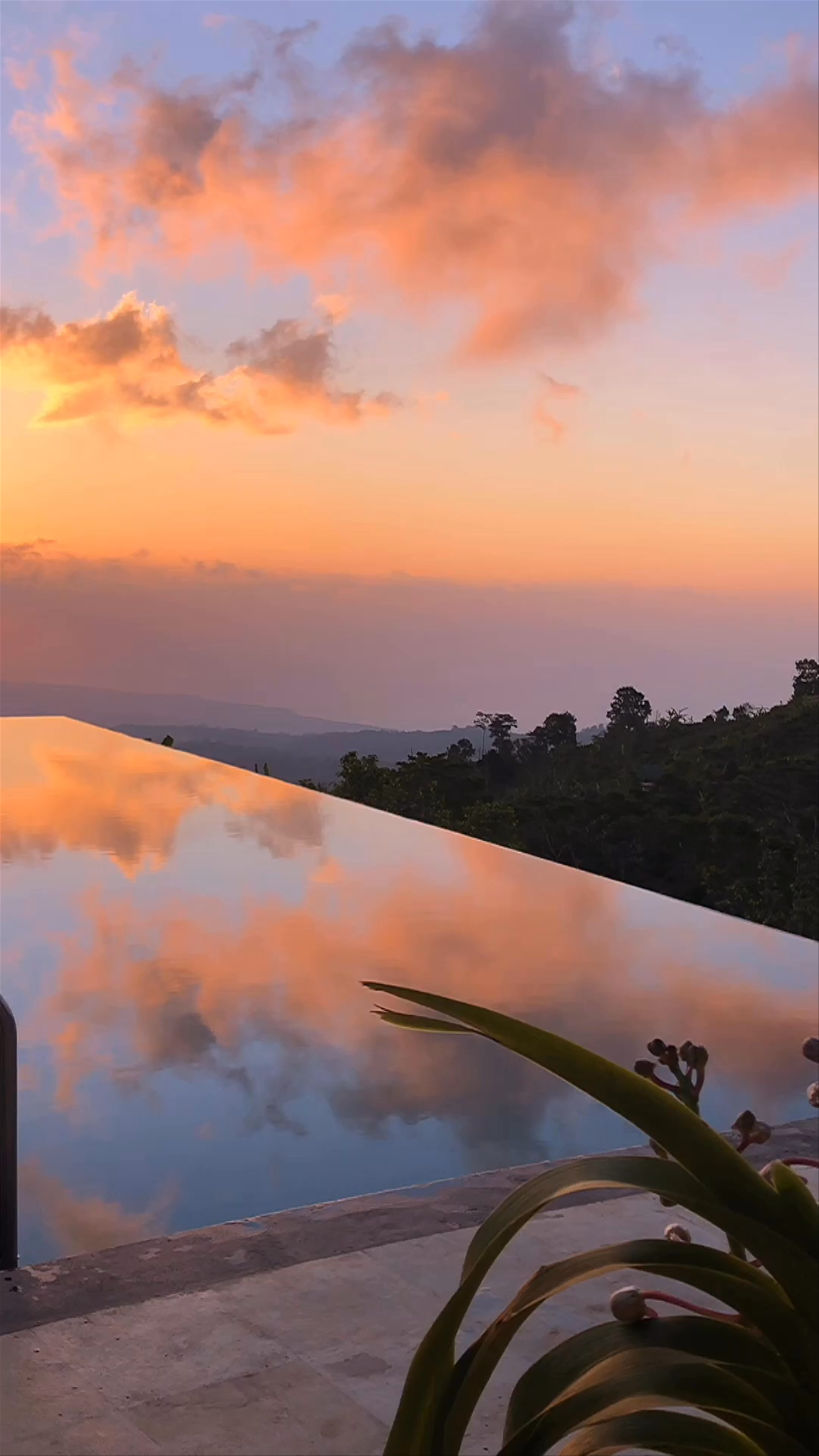 Sunset Serenity at Munduk Moding Plantation Infinity Pool