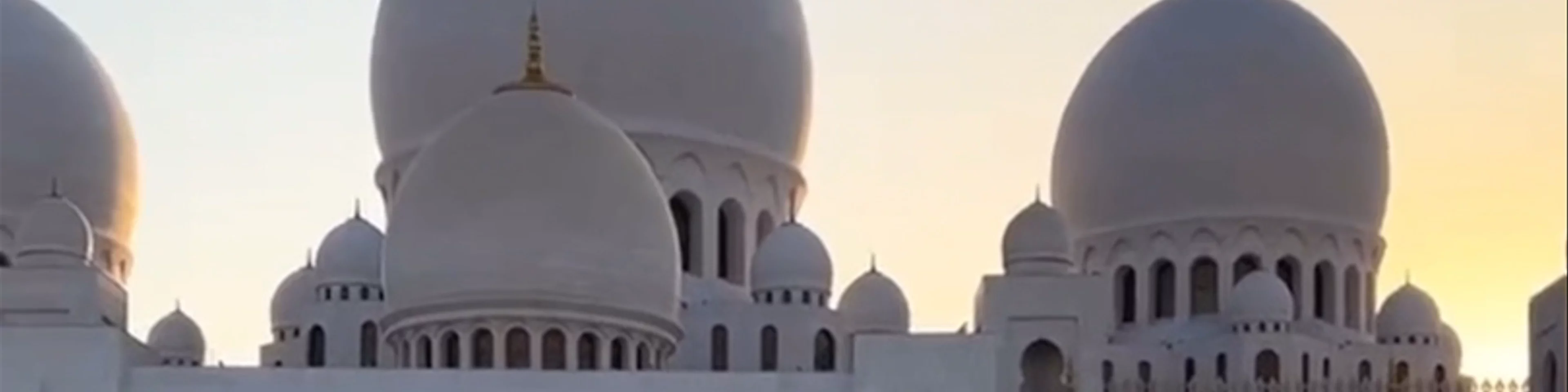 Sheikh Zayed Grand Mosque. - 5th St - Abu Dhabi - United Arab Emirates