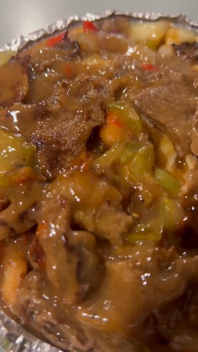 Hawgs Deli & Bar - Steak Poutine Philly steak / Philly Steak Poutine - Sports Bars Near Me - St-Leonard, Quebec