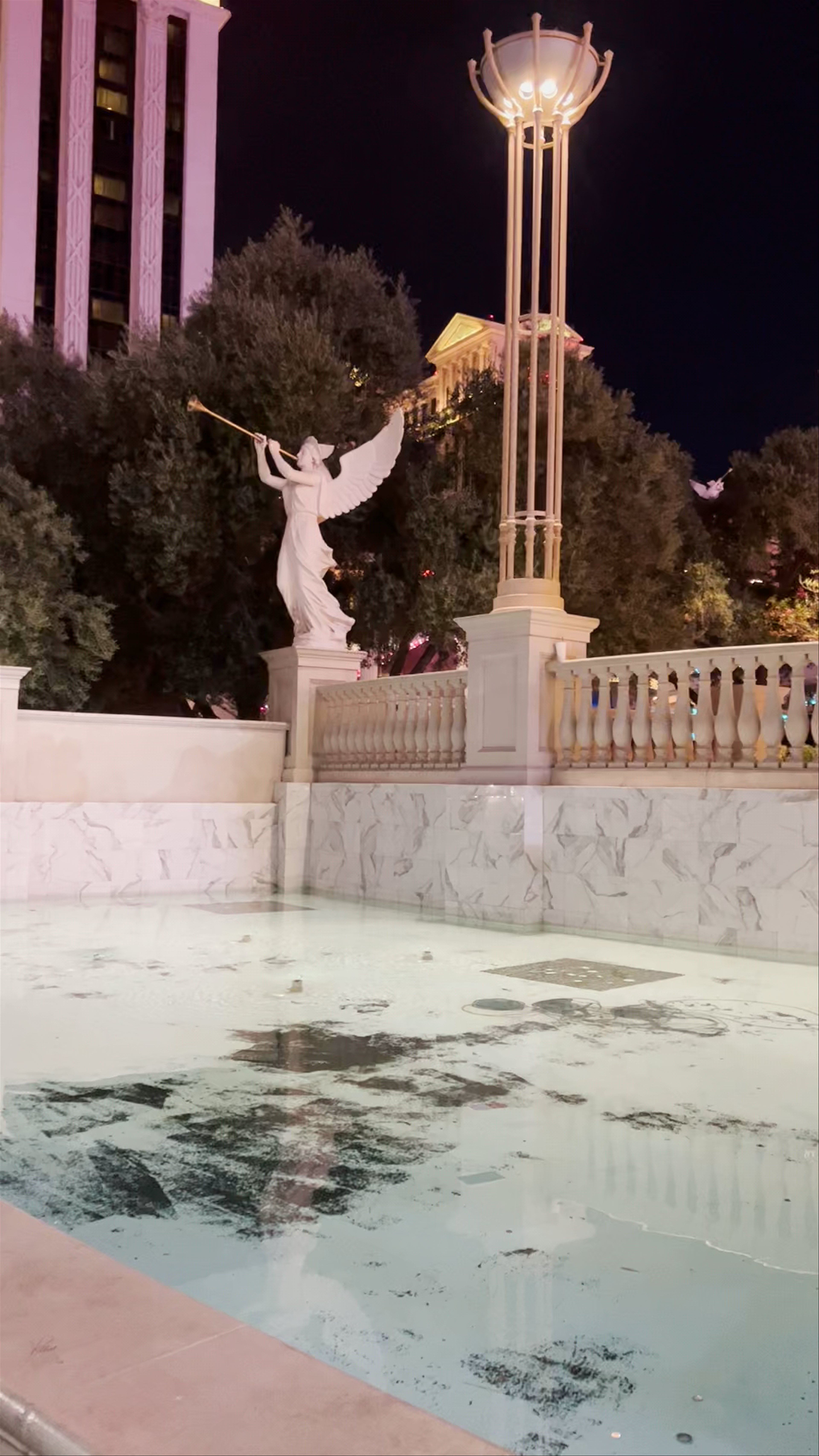 Fountains of Bellagio: Night Elegance in Las Vegas