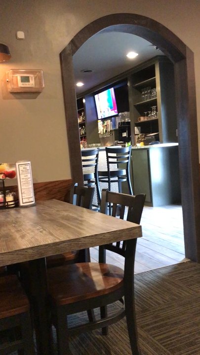 Lou’s LaGrotto - A Lil look around for a vibe - Pizza Near Me - Peru, Illinois