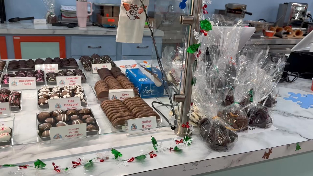 Alpine Chocolat Haus - Ice Cream & Frozen Yogurt Near Me - Manistee, Michigan
