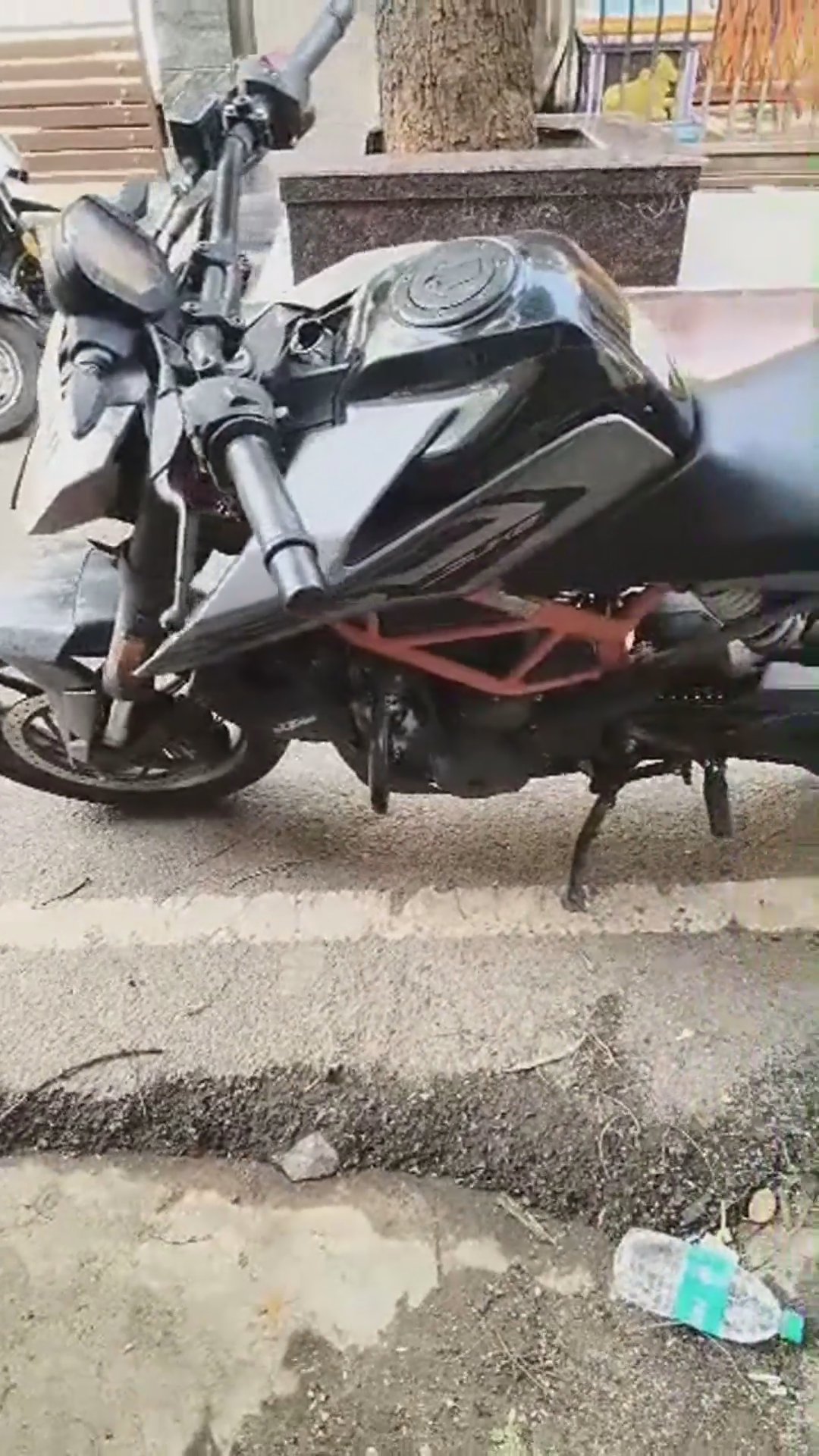 Walk-around video thumbnail