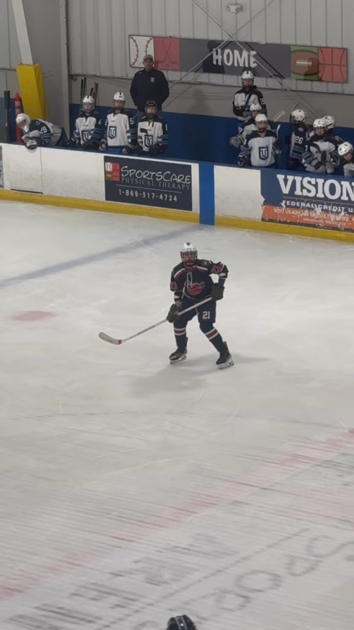 Jenna Miller's Aggressive Forecheck: Highlighting Offensive Skills