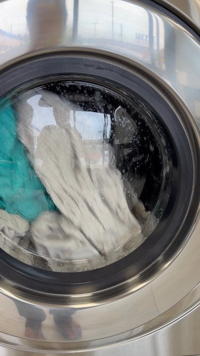EZEE Laundromat - Machine is a beast.  Handles about 100 lbs of laundry.   I had about 7 loads of beddings and it could have easily accolades more - Laundromat Near Me - Germantown, Maryland