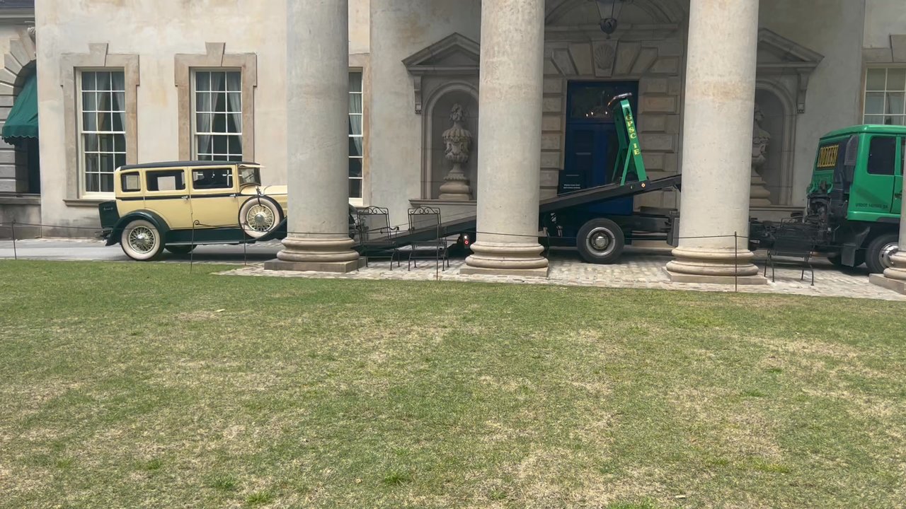 Northside Towing - Trusted with museum quality at Swan House - Roadside Assistance Near Me - Atlanta, Georgia