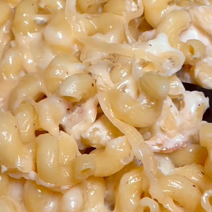 Salute - Salute Mac & cheese with caramelized onions and smoky bacon in a buttery cheese sauce - Italian Near Me - Hartford, Connecticut