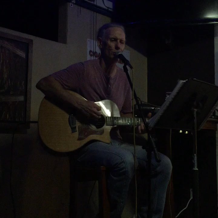 Cubana Cigars - Excellent live acoustic music on Art Walk night. - Tobacco Shops Near Me - Laguna Beach, California
