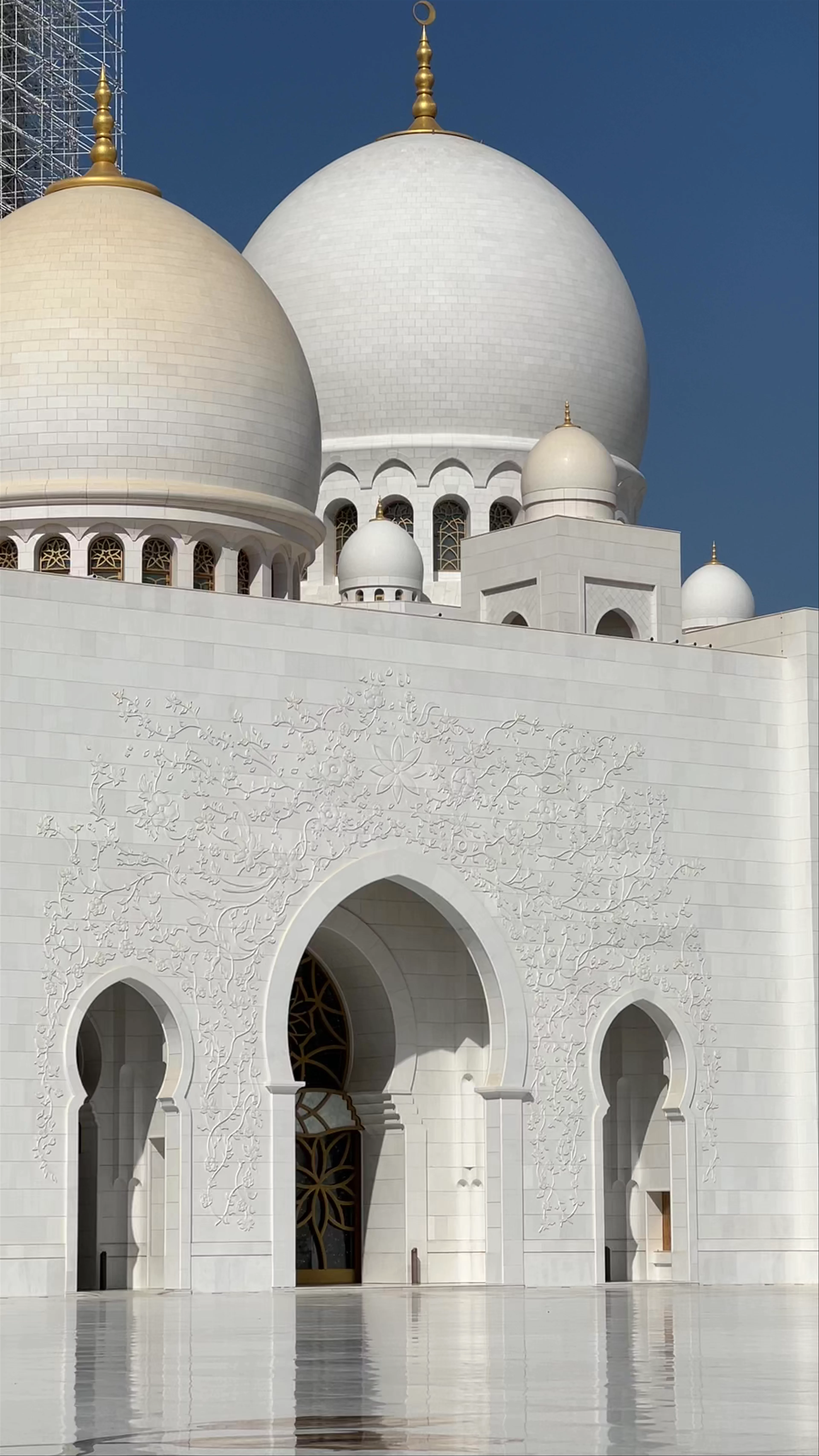 Mosque Of Sheikh Zayed Bin Sultan the First - 9 - Street - Abu Dhabi - United Arab Emirates