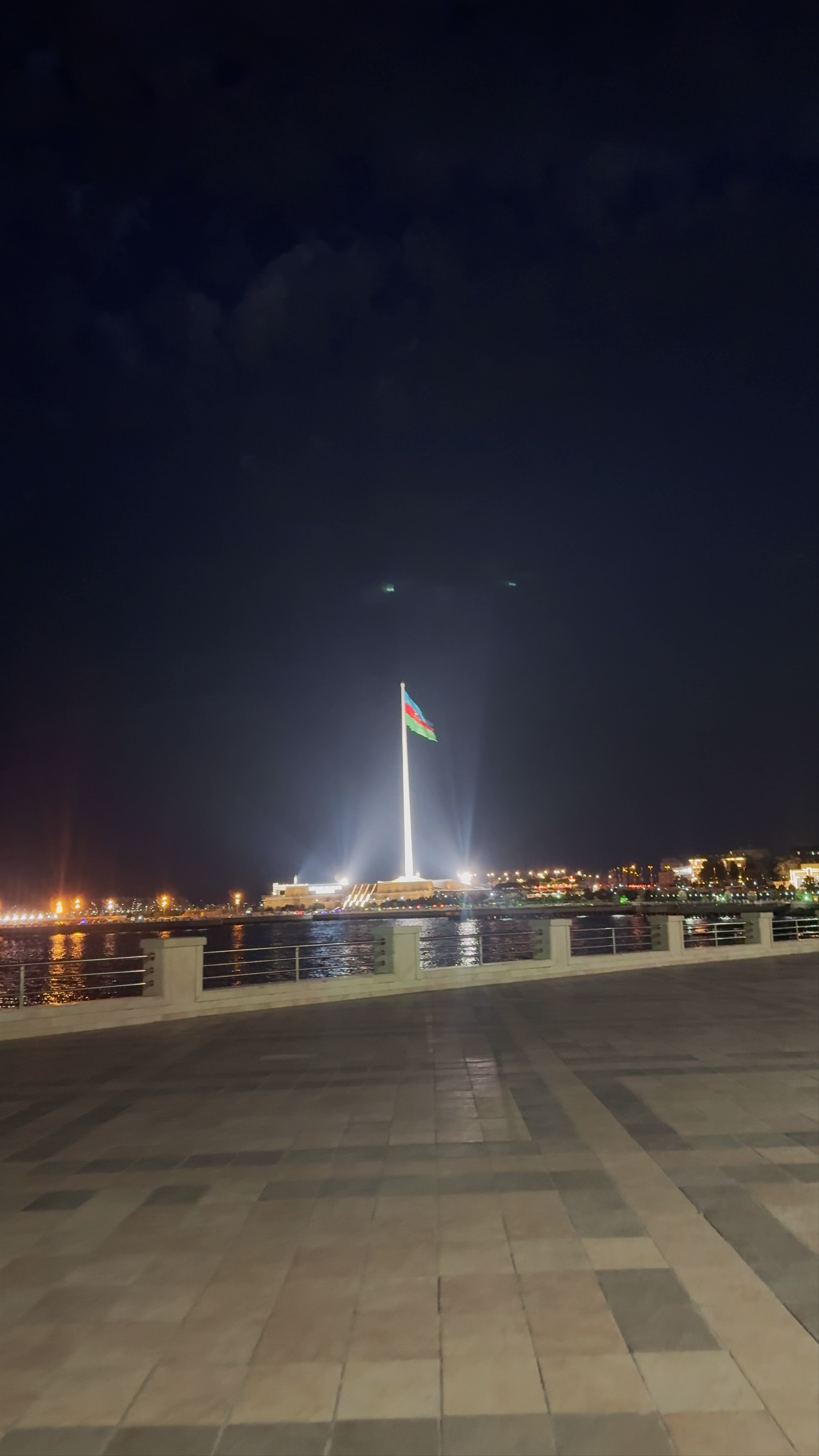 Flag square Bayraq meydanı