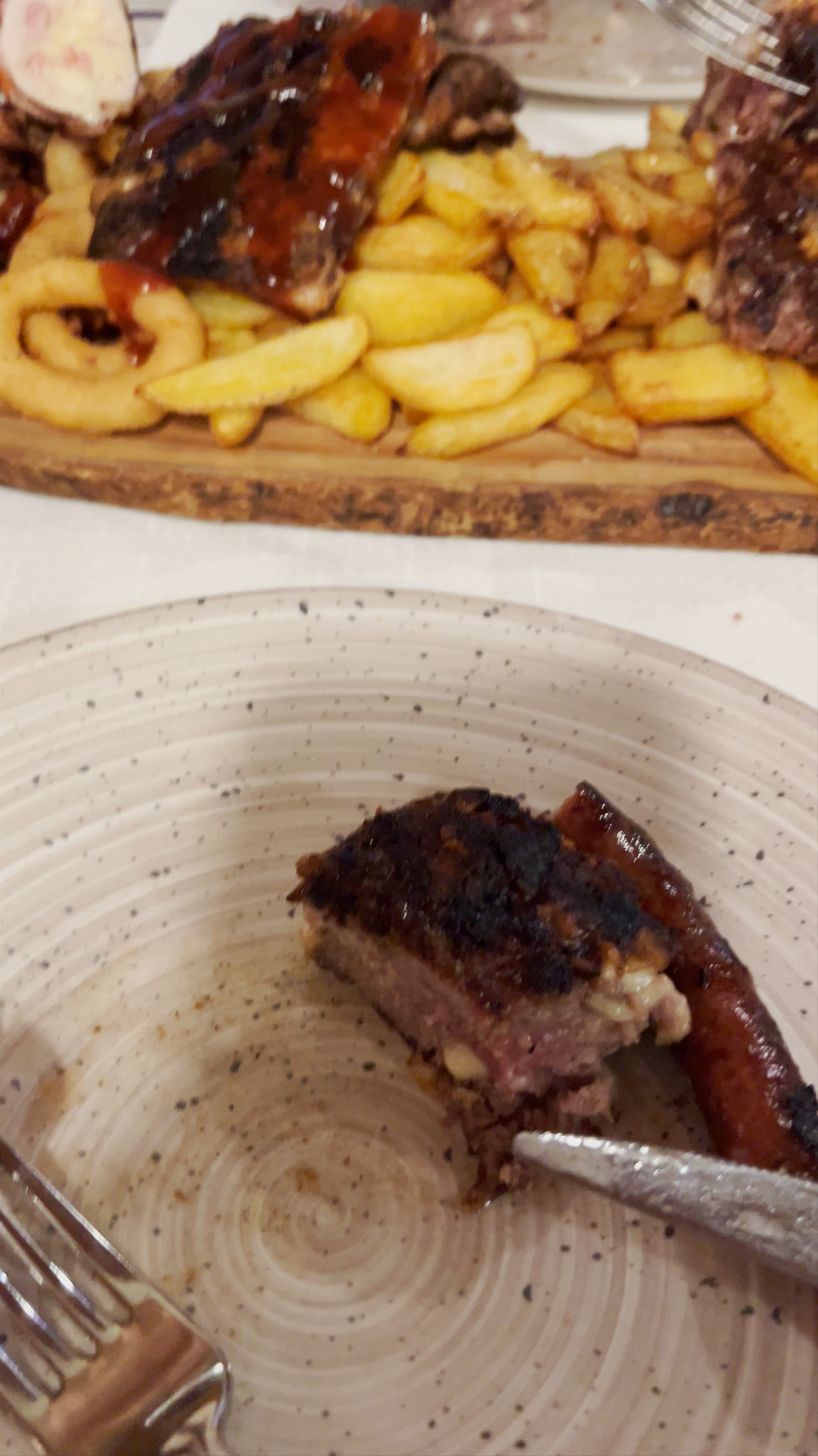 Savoring Local Flavors at Restaurant Portun in Srebreno, Croatia