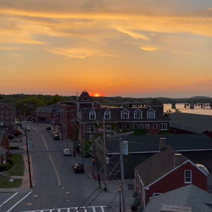 The Lighthouse Preservation Society - Gorgeous sunset - Landmarks & Historical Buildings Near Me - Dover, New Hampshire