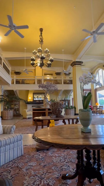 Ashland Springs Hotel - Lobby - Hotels Near Me - Ashland, Oregon