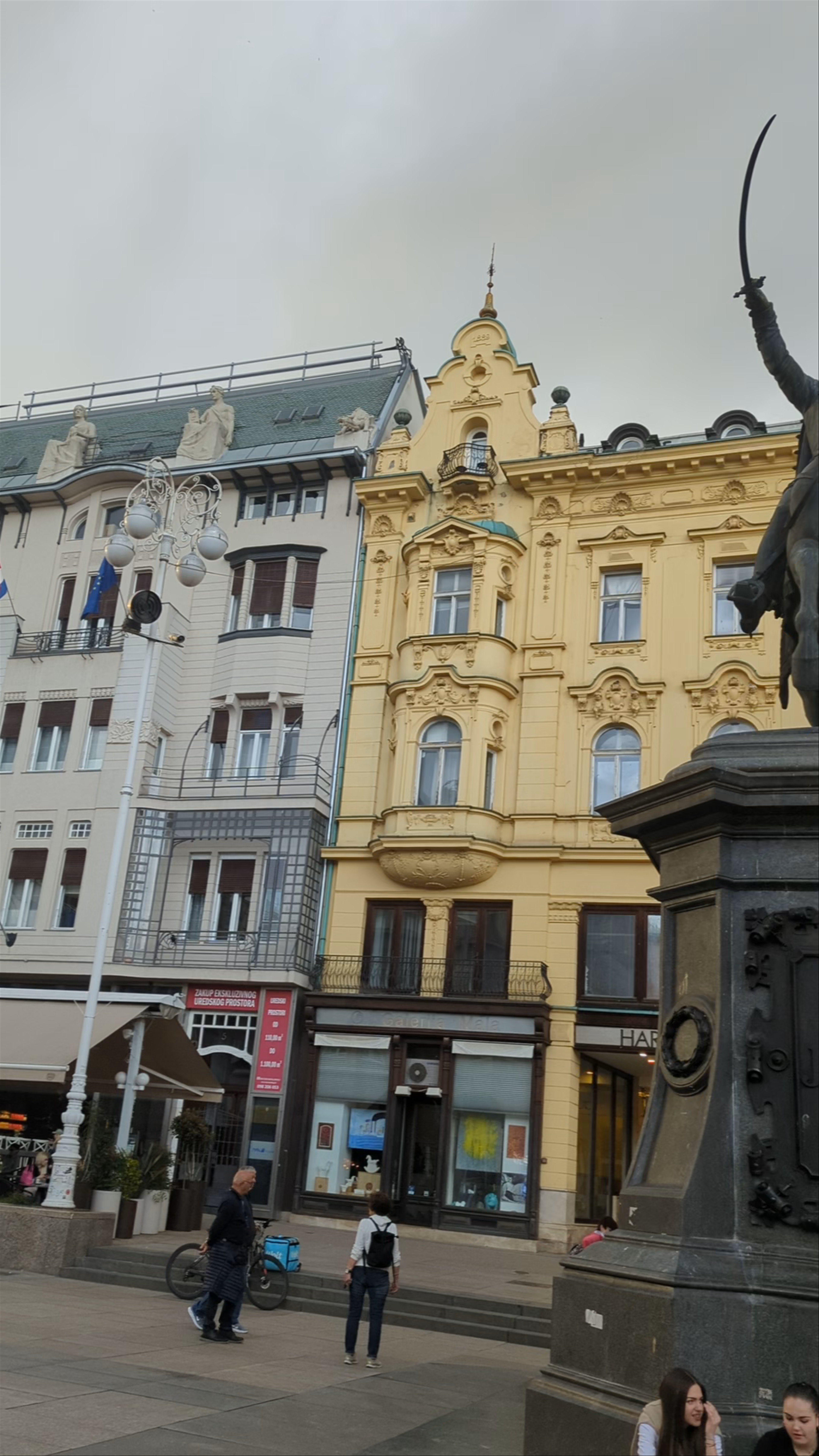 Ban Josip Jelačić Statue