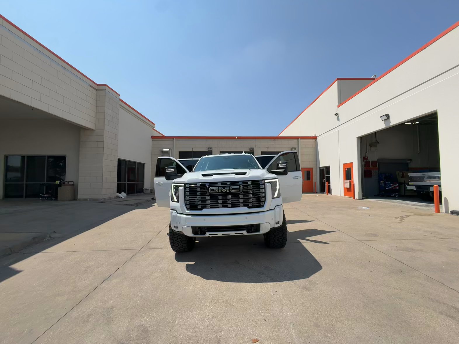 Lifted Trucks - #TX10712 - 2026 GMC Sierra 2500HD Denali Ultimate Crew Cab