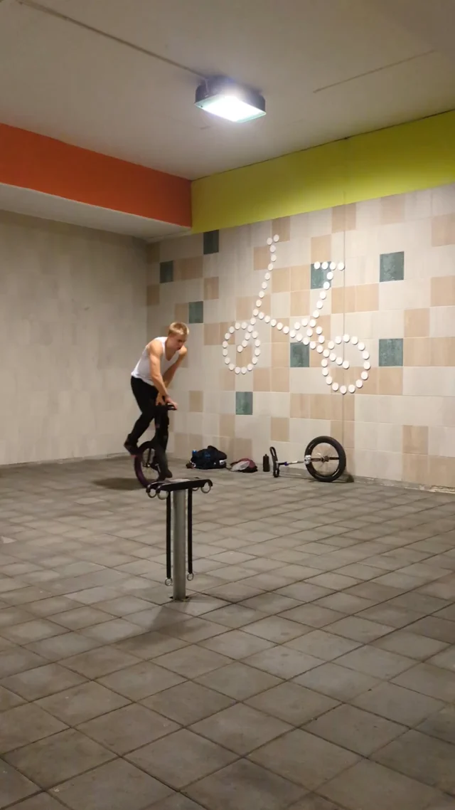 riu set: Hick overflip