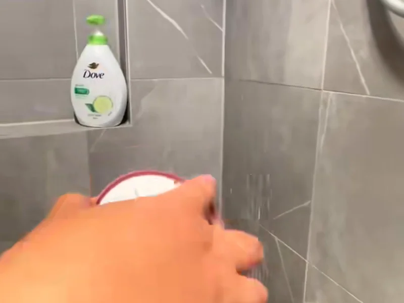 Dove body polish