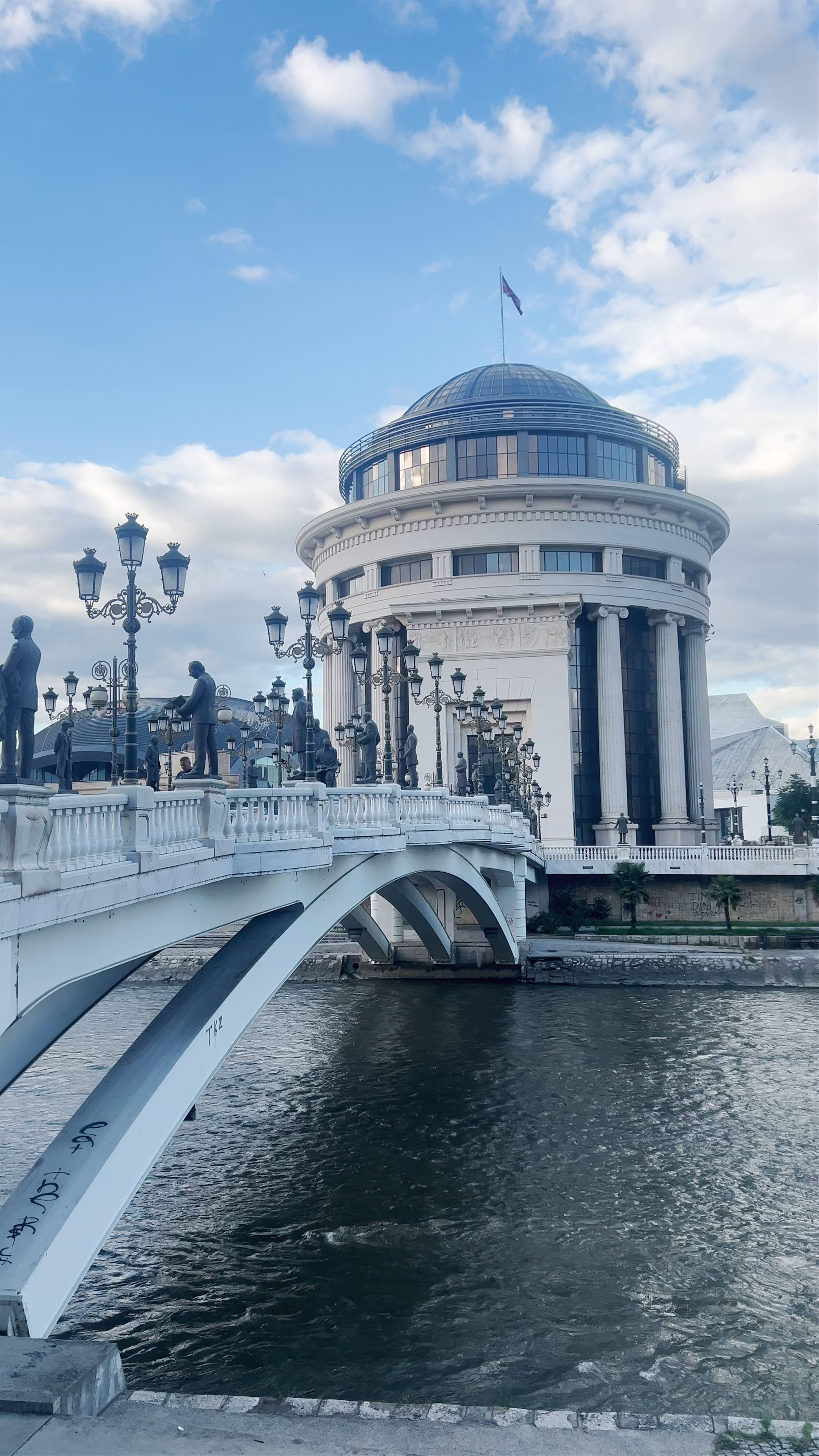 Art Bridge