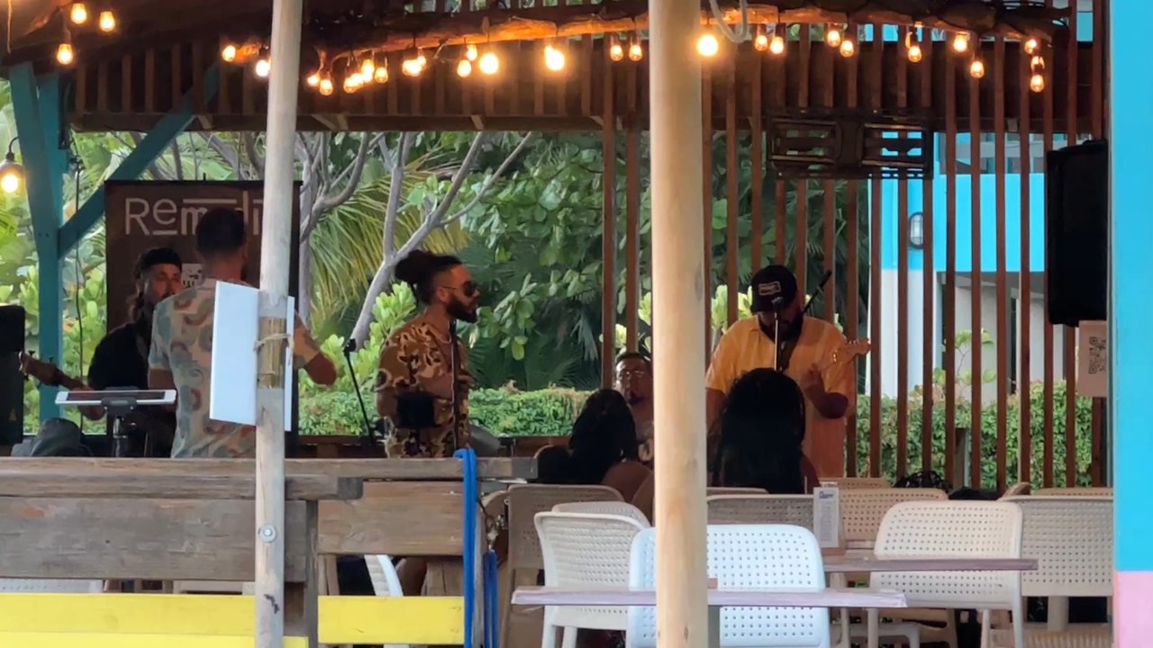 Cocoloba Beach Bar - Bars Near Me - Borinquen, Puerto Rico