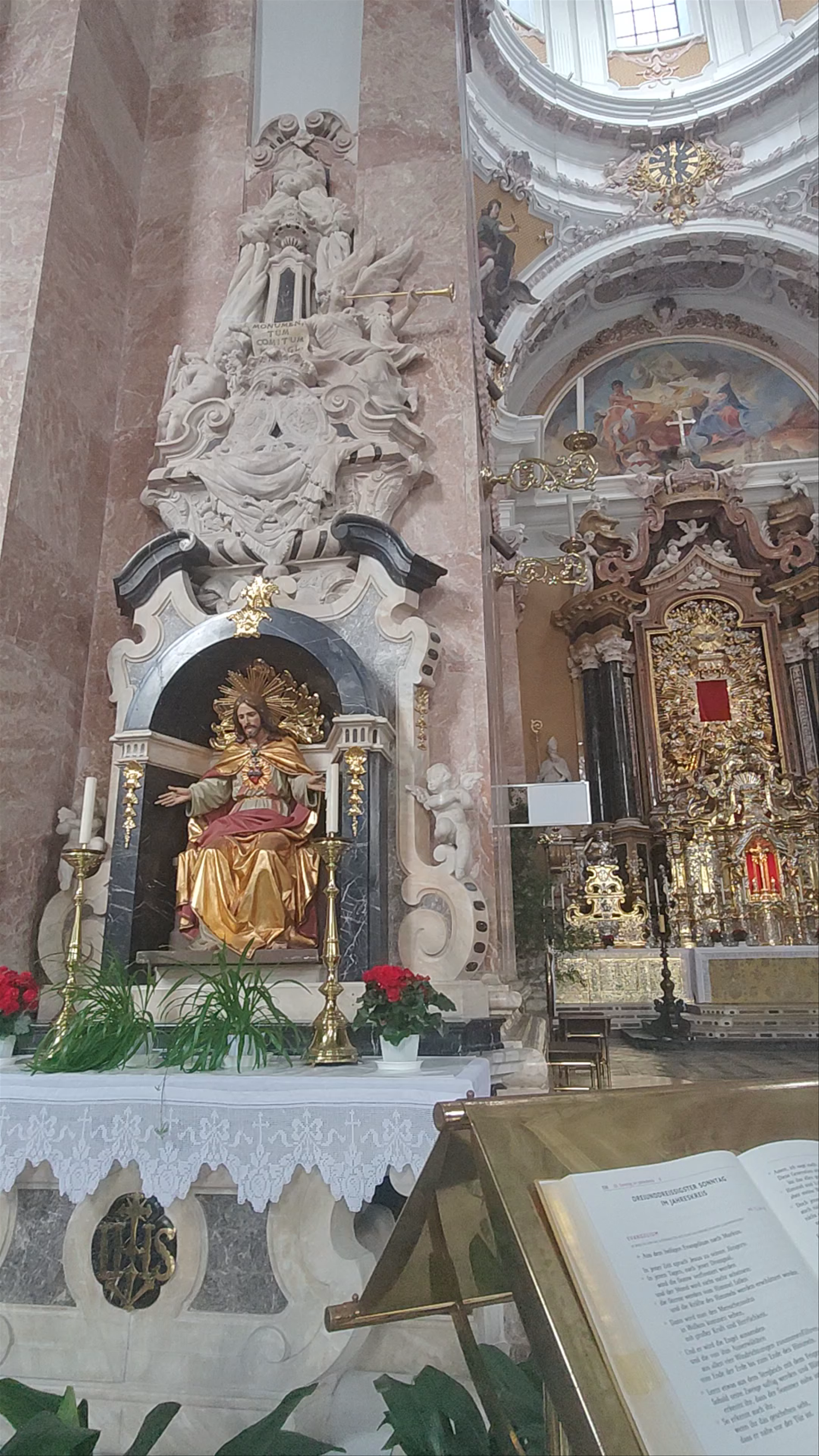 Dom zu St. Jakob (Innsbruck): Awe-Inspiring Baroque Beauty in Tirol