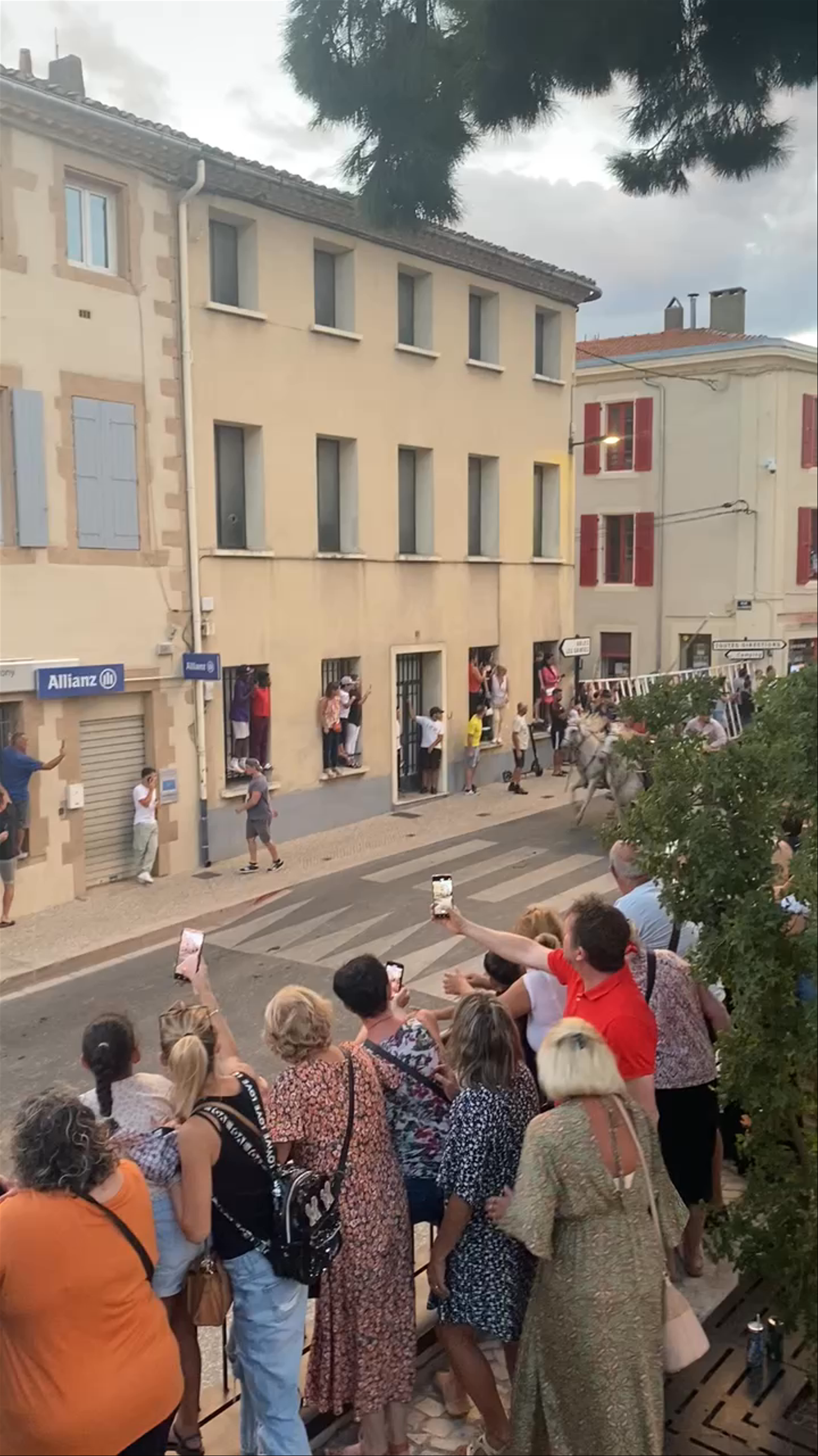 Monument aux Morts de Saint-Gilles 71510
