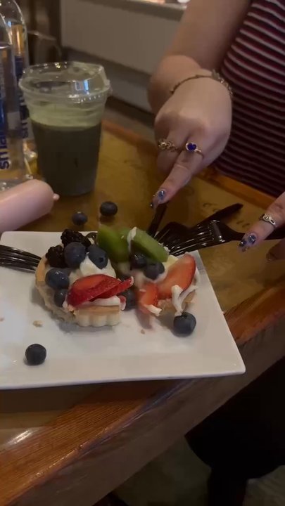 Thinking Cup - fruit tart - Coffee & Tea Near Me - Boston, Massachusetts