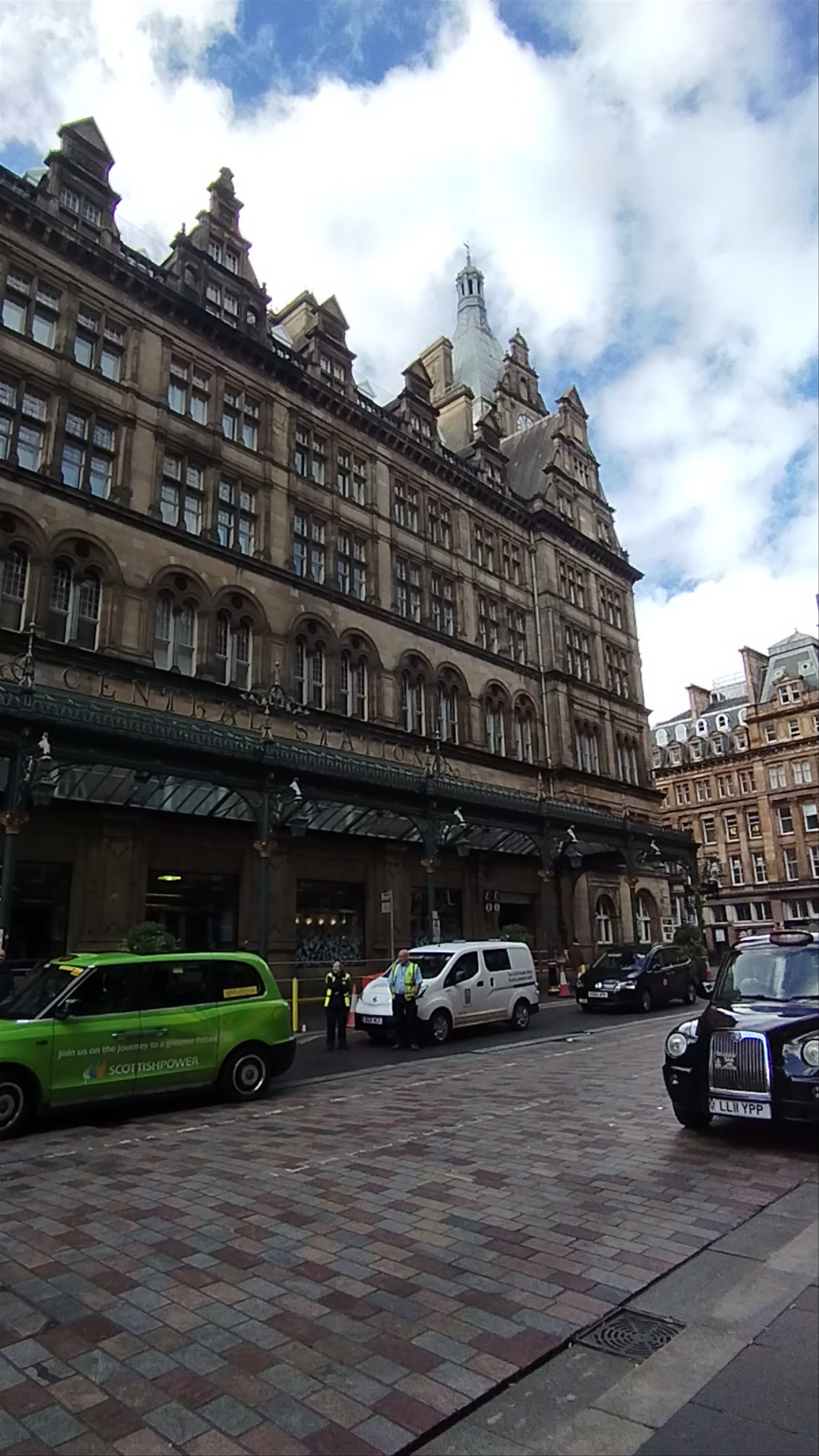 Glasgow Central Station: Historic Urban Pulse in Scotland