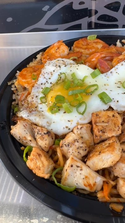 Arayaki Hibachi - Sumo style chicken&shrimp nachos - Japanese Near Me - Riverside, California