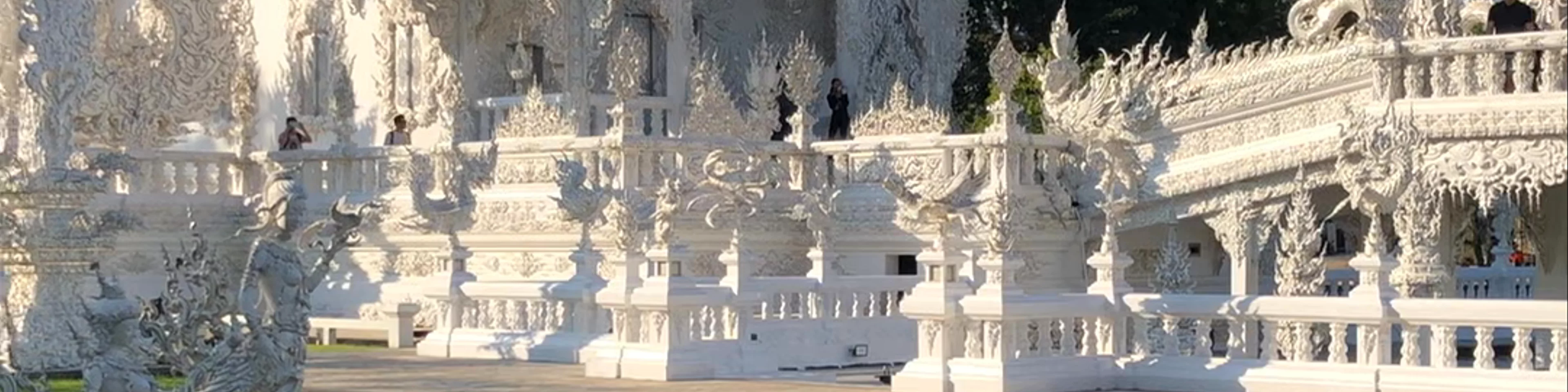 Wat Rong Khun - White Temple