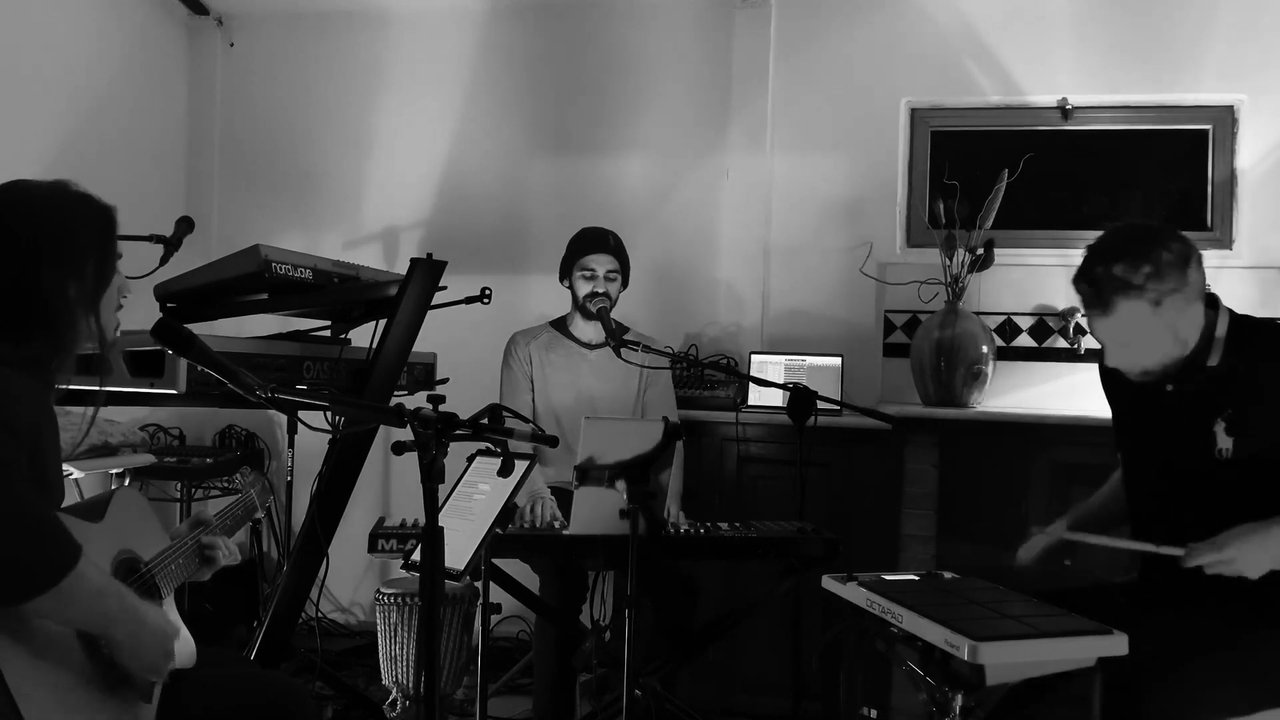 Trio Toscano - Love Foolosophy - video