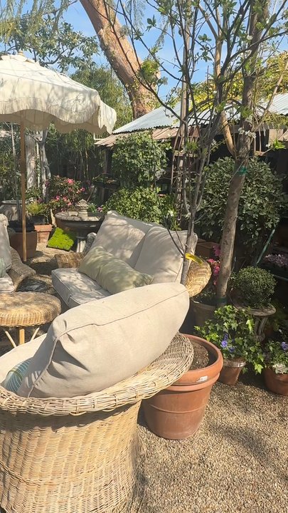 Cricklewood - Outdoor lounging area - Nurseries & Gardening Near Me - Bakersfield, California