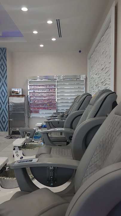 Classy Nails Lounge - Salon - Nail Salons Near Me - Phoenix, Arizona