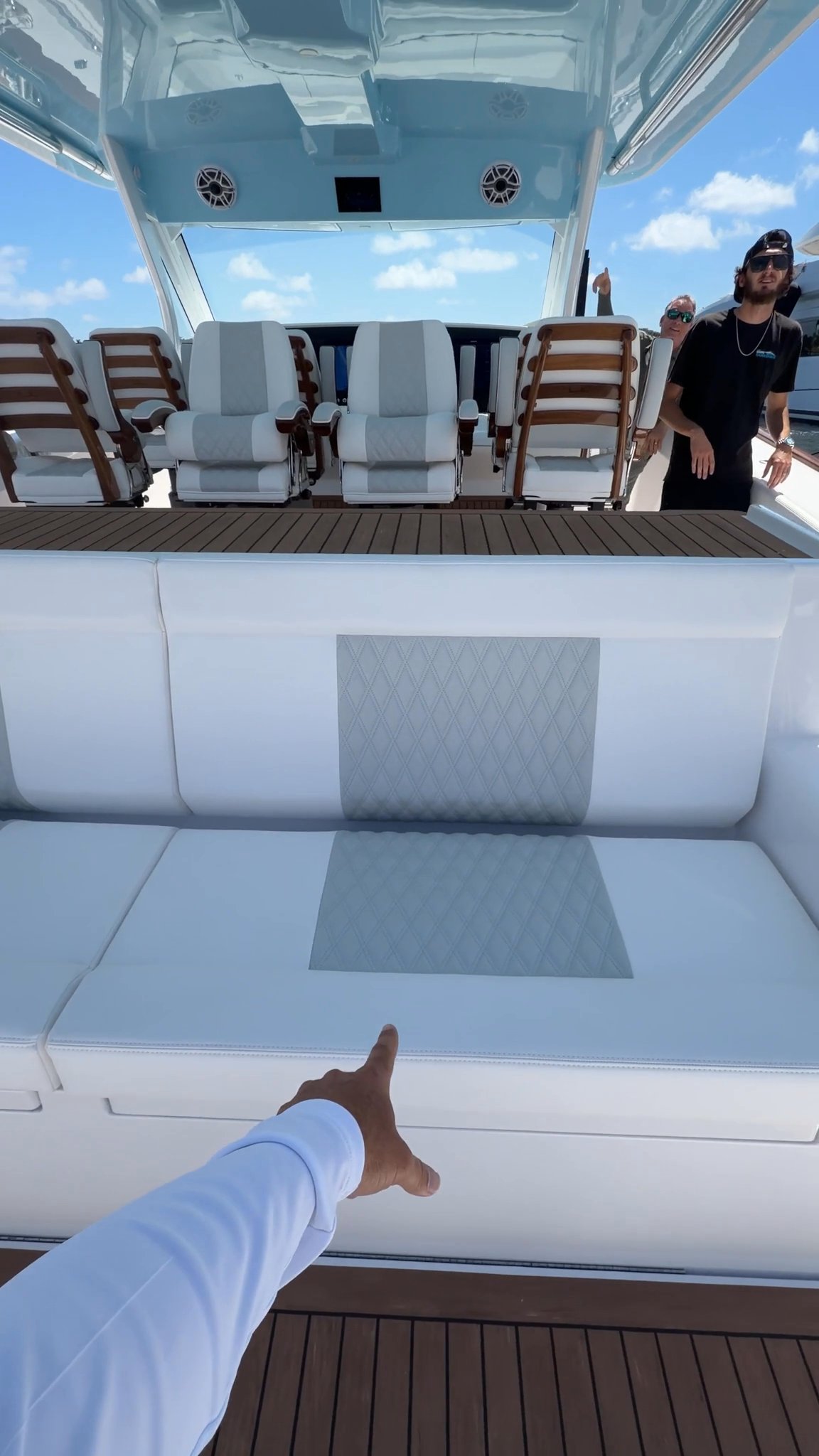 How about this new Queen Custom 53’ Open?