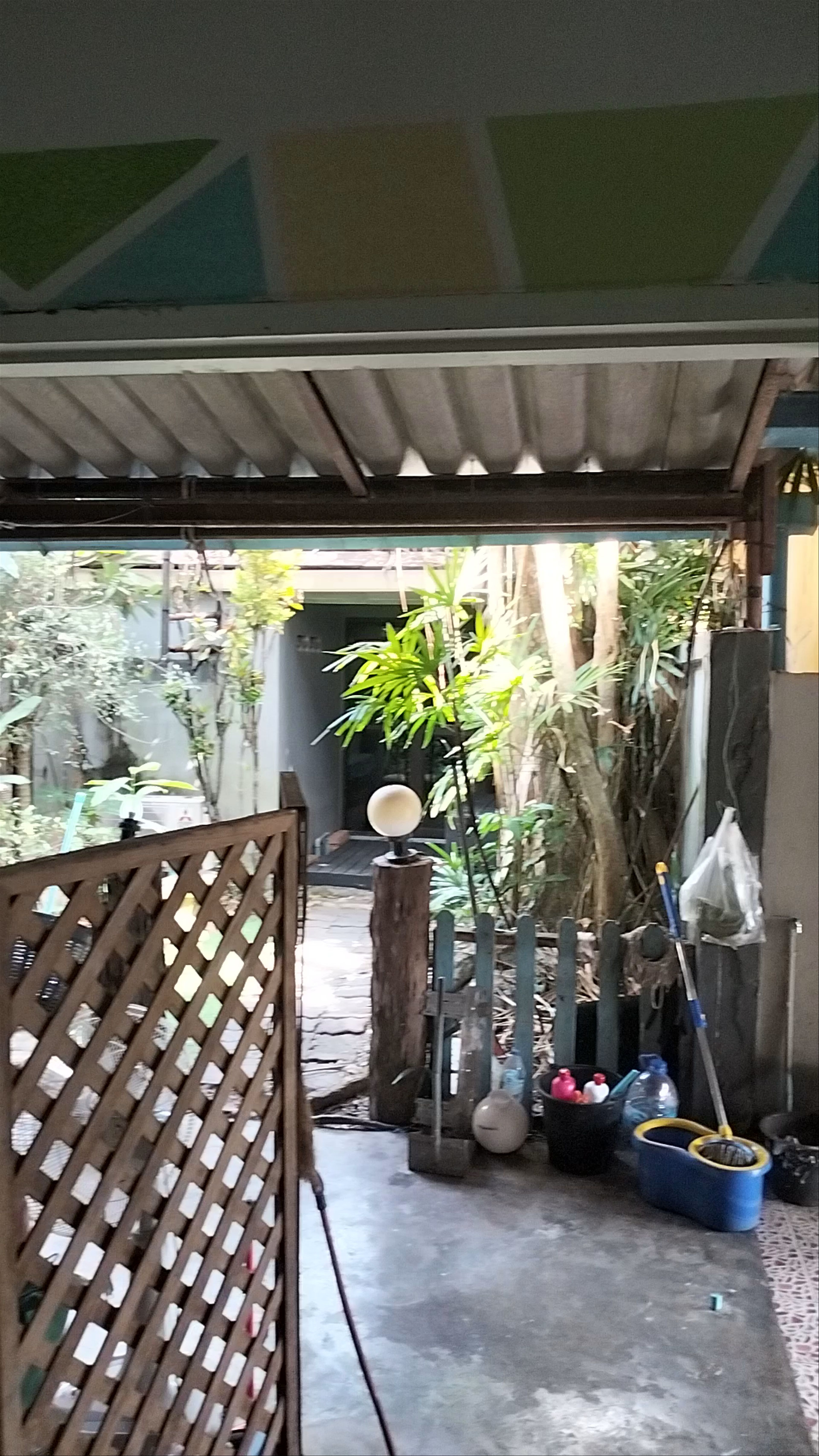 Riverside Guesthouse