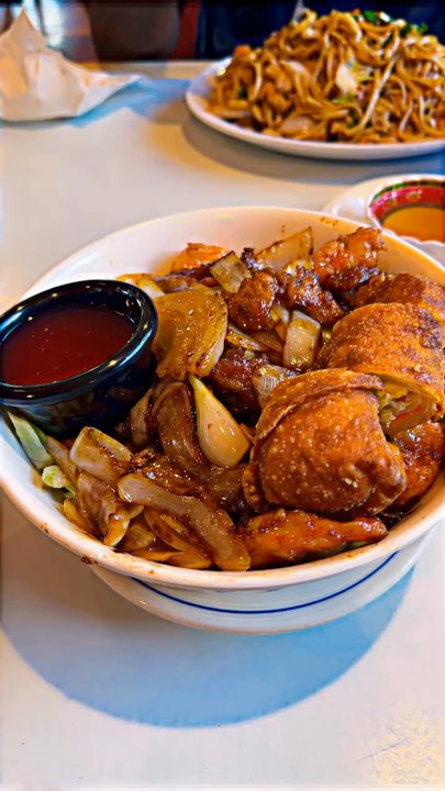 Chinese Dragon Restaurant - Vermicelli noodle bowl - Chinese Near Me - Bastrop, Texas