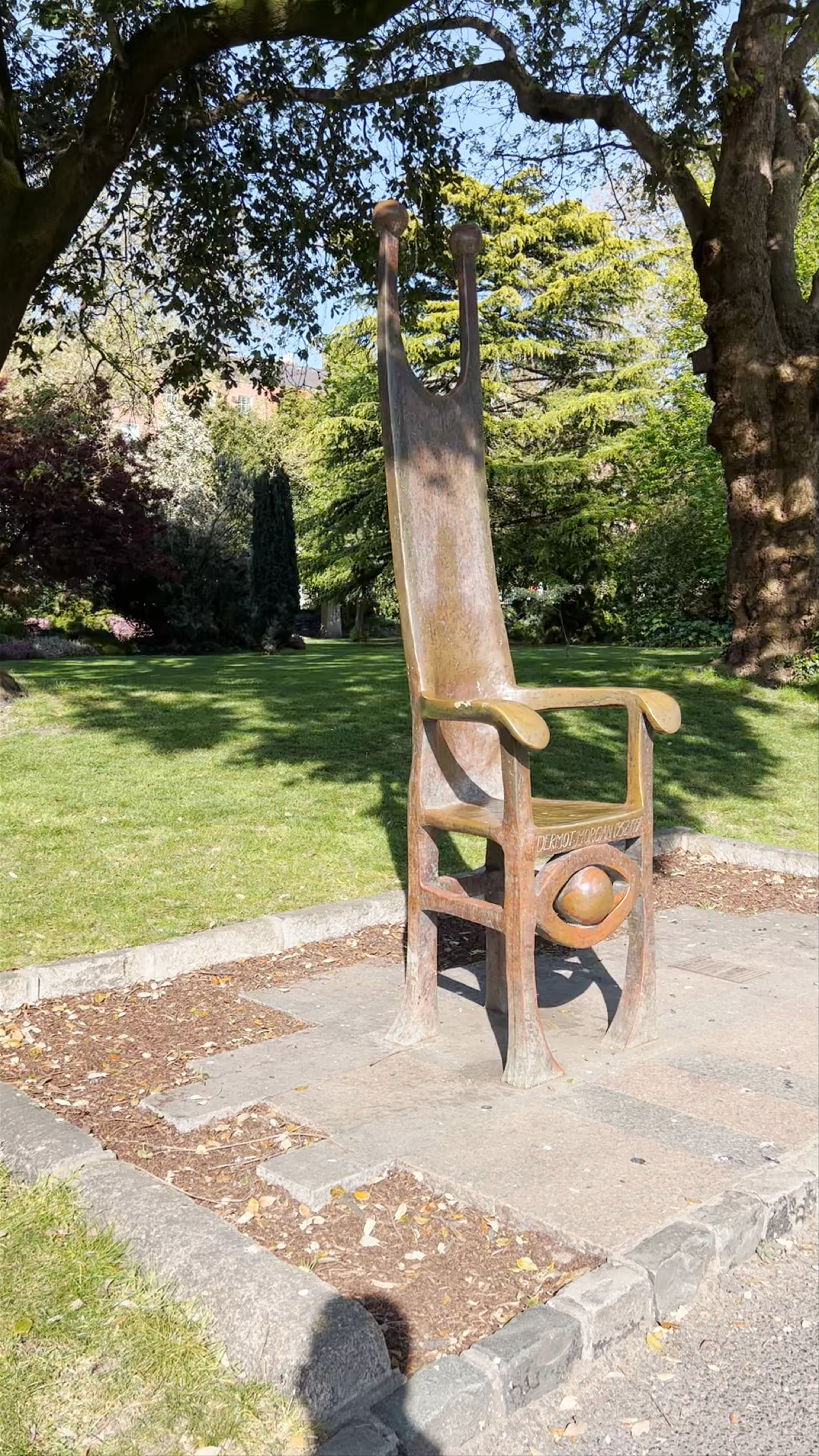 Merrion Square, Merrion Square East