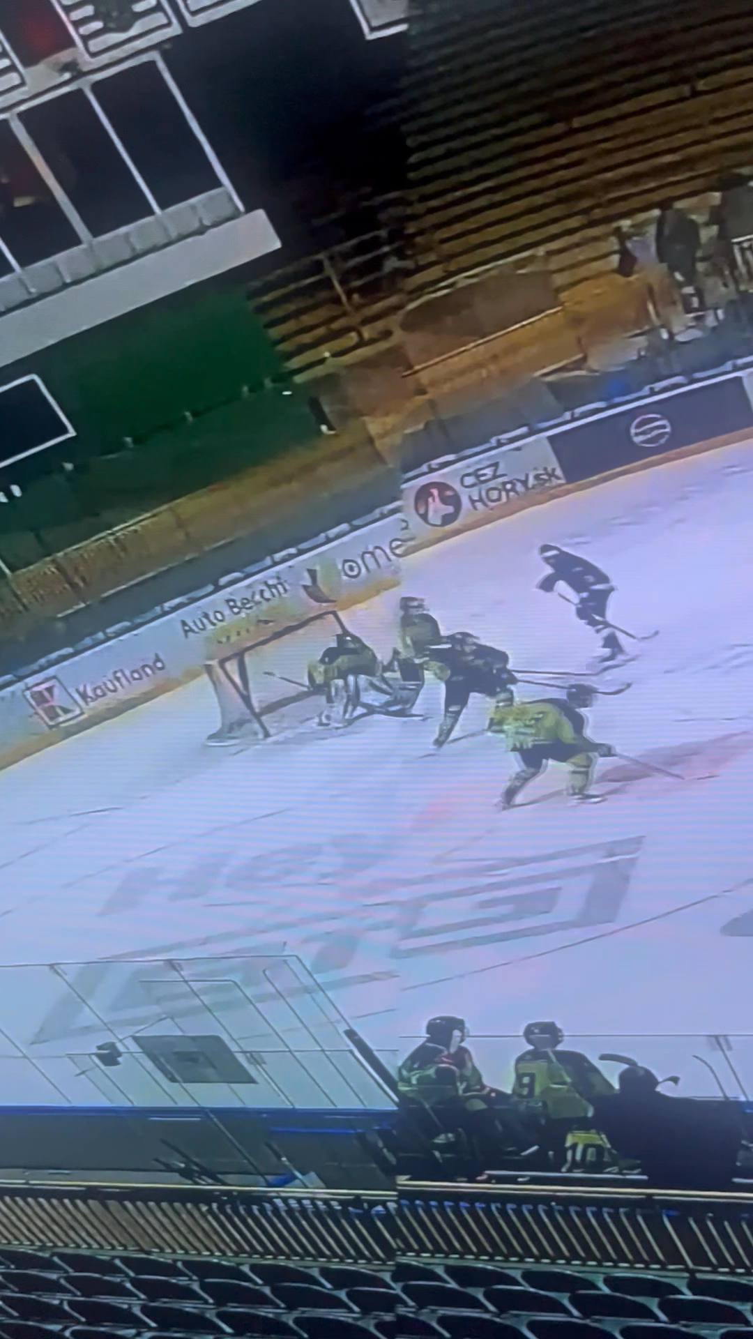 Marek Laco's Incredible Last-Minute Save vs. League Leaders