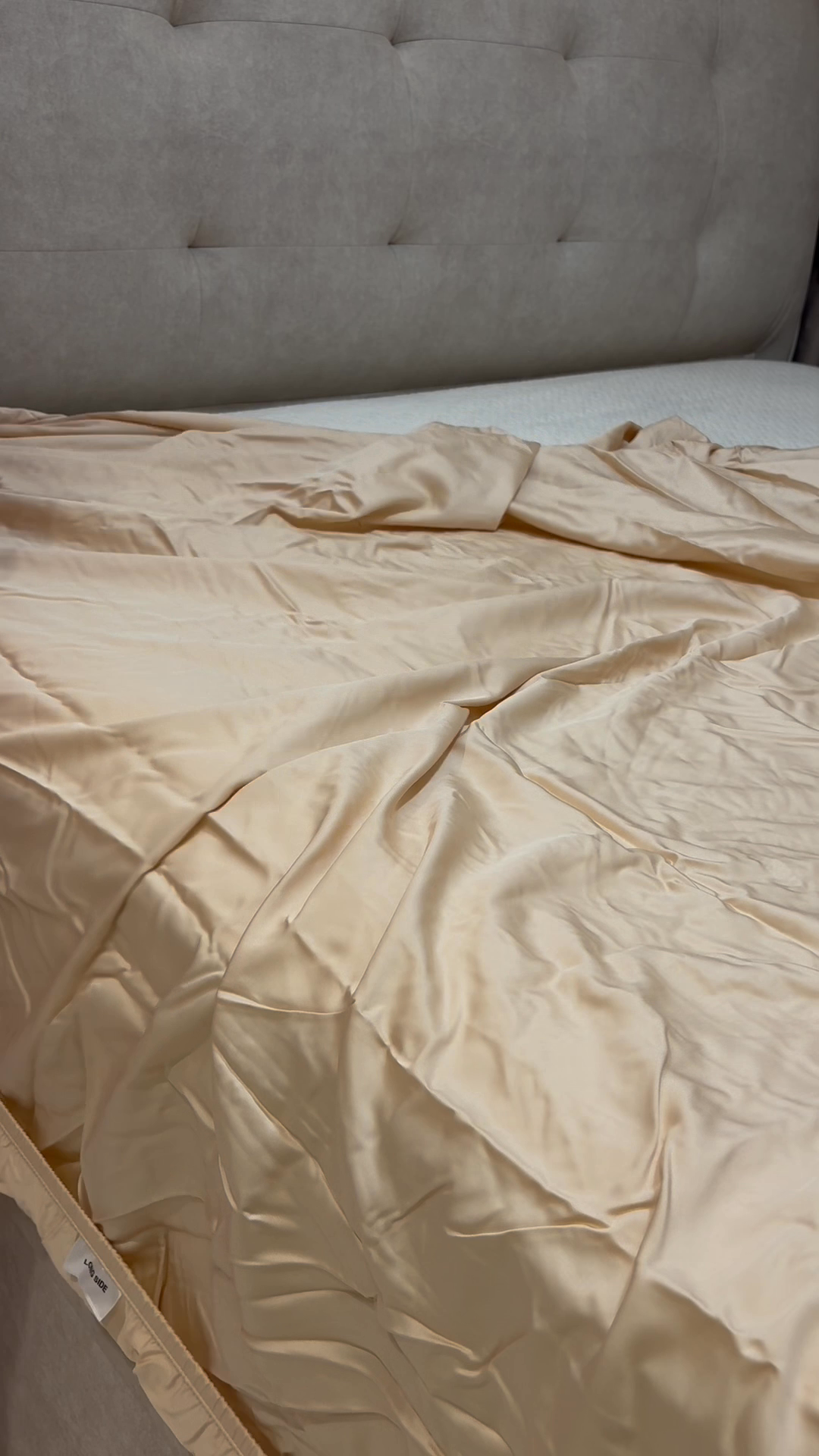 Fall-in-love-with-my-new-bedsheet-from-Bedtribe❤️