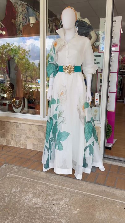 Bonita's Boutique - Set gala , Gaza  stamp with flowers , two piece set . Be unique be Bonita's - Women's Clothing Near Me - Sunrise, Florida