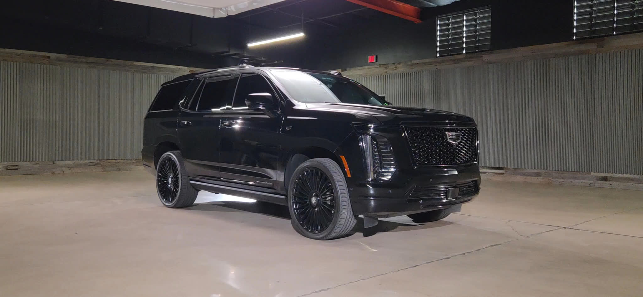 Lifted Trucks - #T33814 - 2025 Cadillac Escalade Sport Platinum