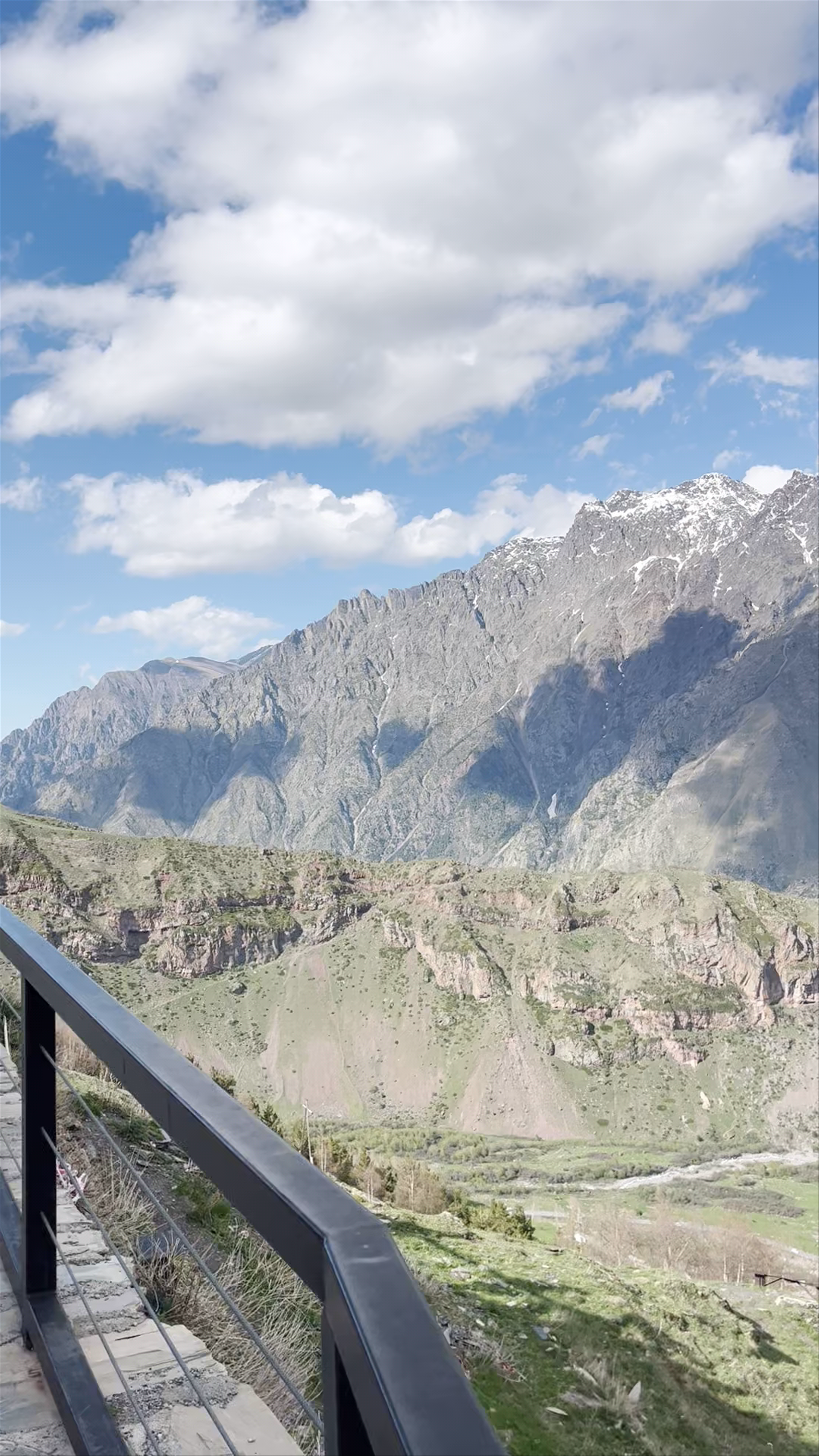 Gergeti Trinity View Point: Breathtaking Mountain Vistas in Georgia