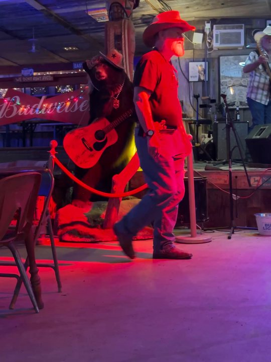 Bend Cafe - Live music fun atmosphere - Cafes Near Me - Bend, Texas