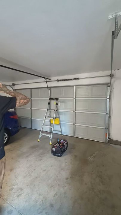 Curbside Manner - Garage Door Services Near Me - sacramento, California
