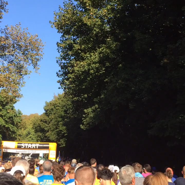 Great Race - Fun crowd approaching starting gate with DJ playing 'Shout' to pump the crowd up on a unusually* hot morning. - Races & Competitions Near Me - Pittsburgh, Pennsylvania