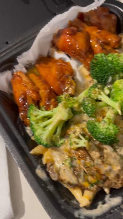 Hungry AF - Atlanta - This was so good. Chicken, shrimp, broccoli, pasta and honey hot wings and a can coke. This is a good portion and it's a lot. - Italian Near Me - Atlanta, Georgia