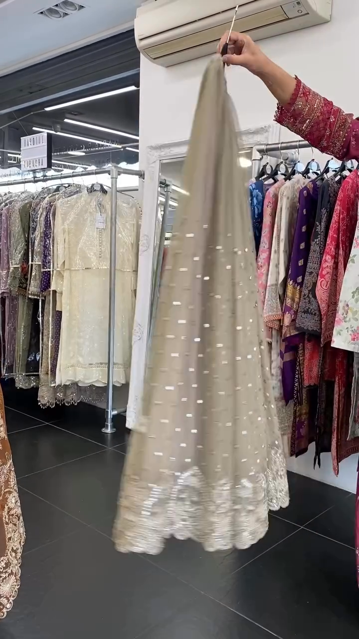 Wedding, Formal and Party Wear Pakistani Suits and Dresses