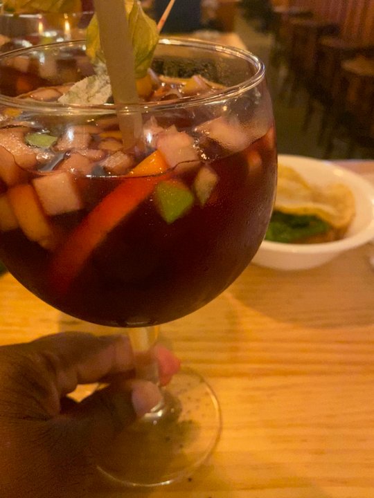 El Sur - Sangria and all its garnishes, amazing - Tapas Bars Near Me - Madrid, M