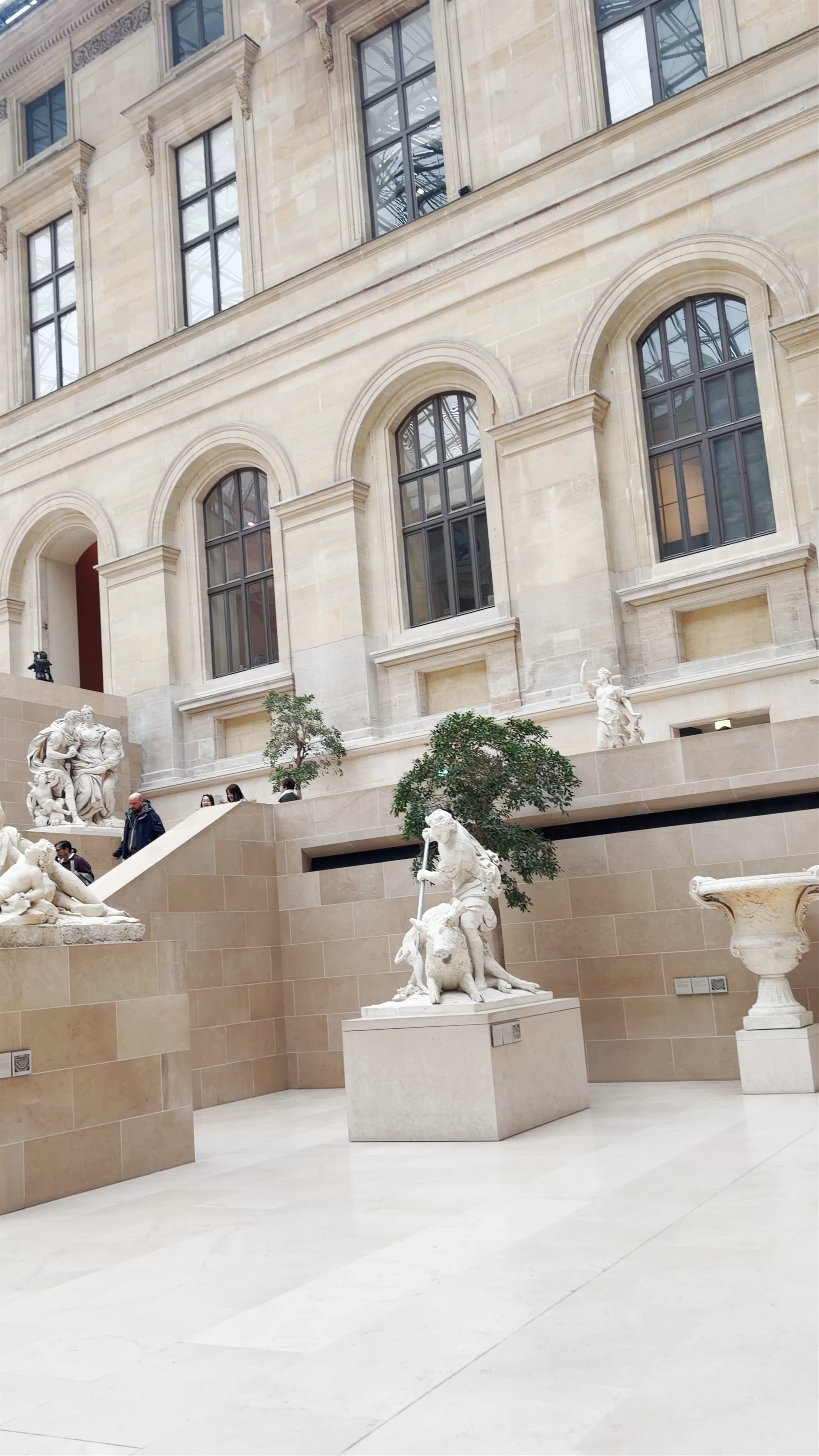 Pyramide du Louvre