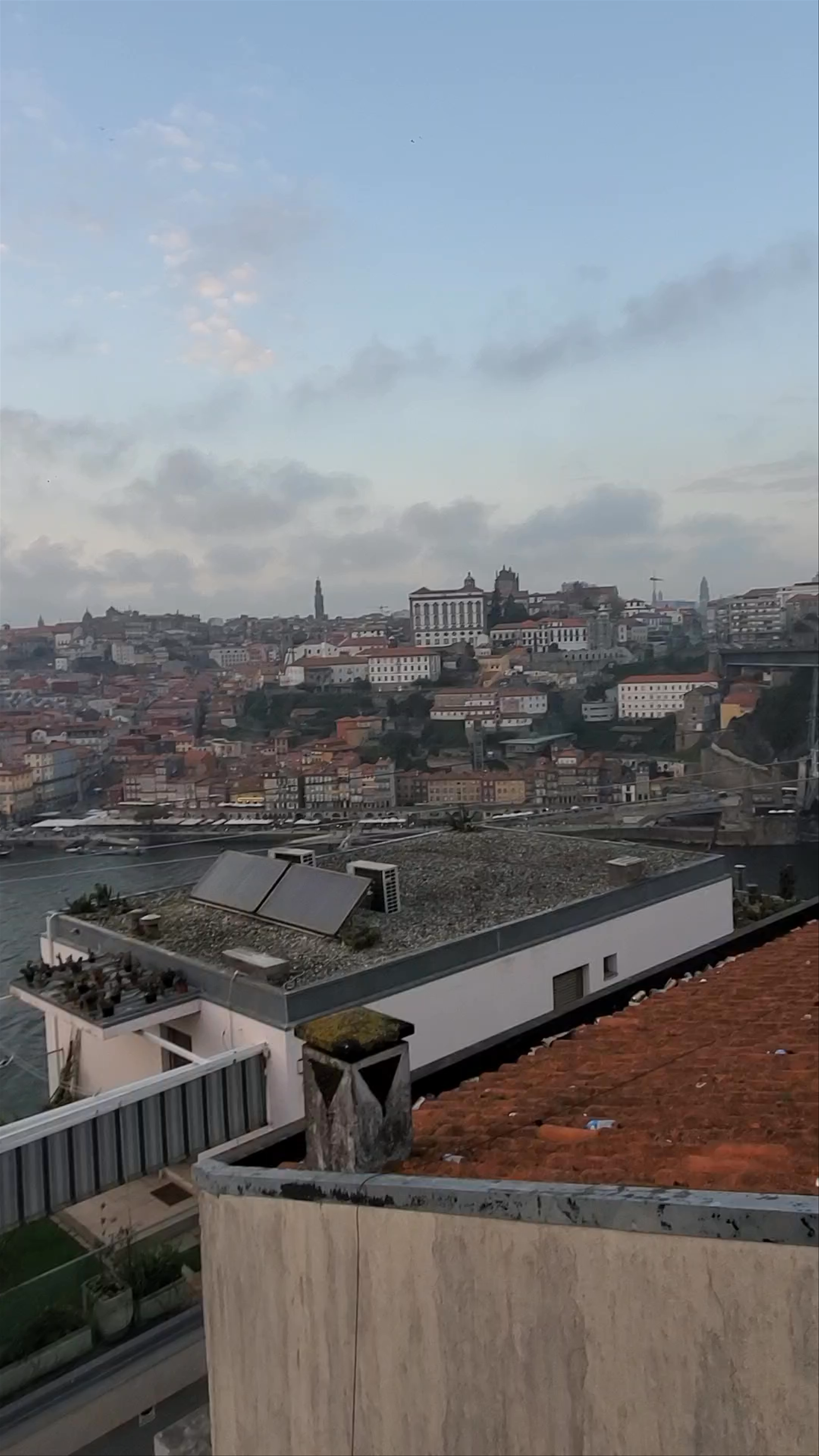 Miradouro da Ribeira: Stunning Riverside Views of Vila Nova de Gaia